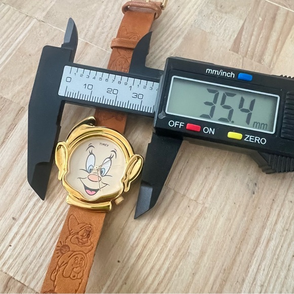 Vintage Timex Disney Dopey seven dwarfs watch NEW BATTERY main image 6